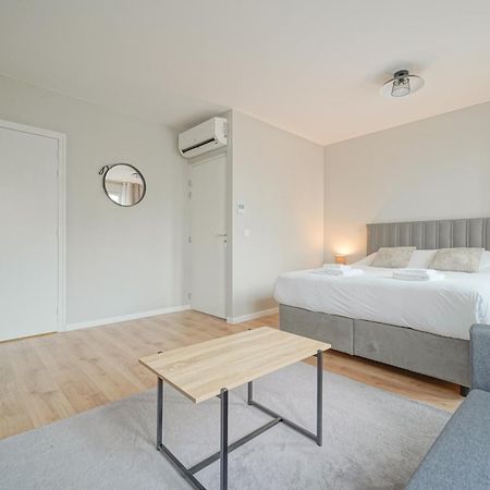 Trianon Saint Ouen Hotel Bagian luar foto