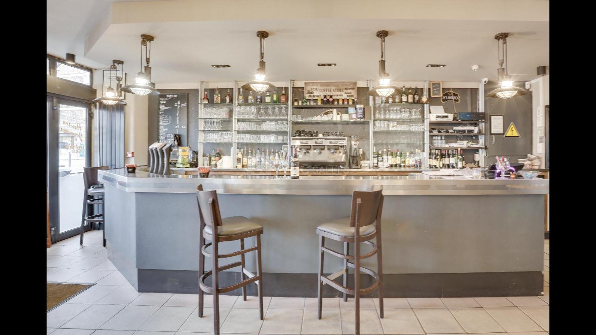 Trianon Saint Ouen Hotel Bagian luar foto