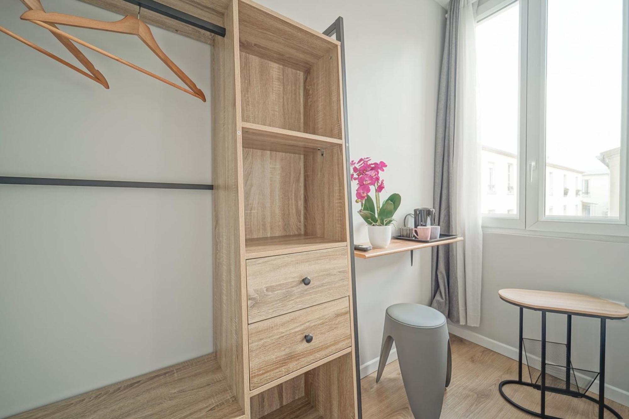 Trianon Saint Ouen Hotel Bagian luar foto