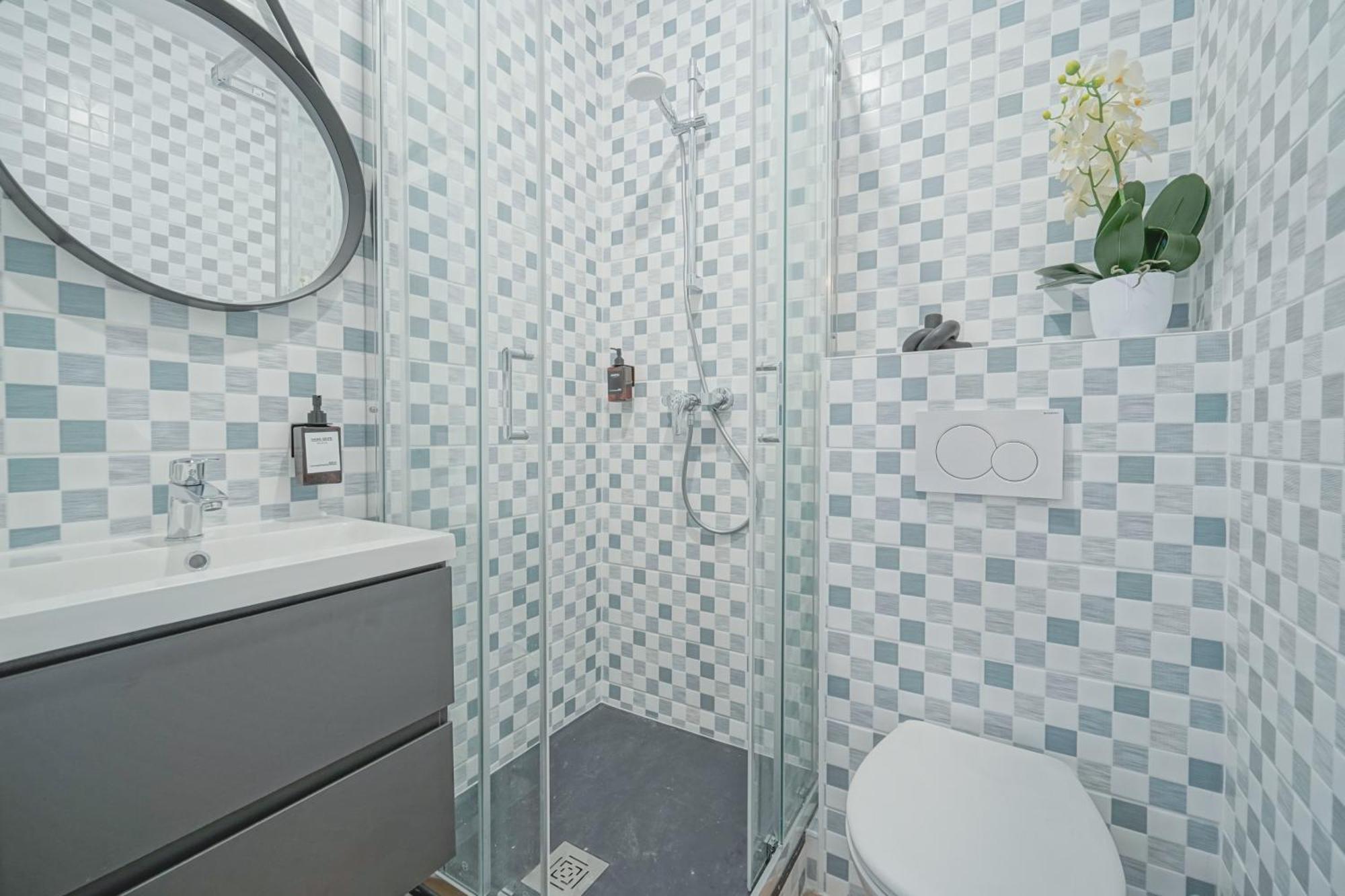 Trianon Saint Ouen Hotel Bagian luar foto