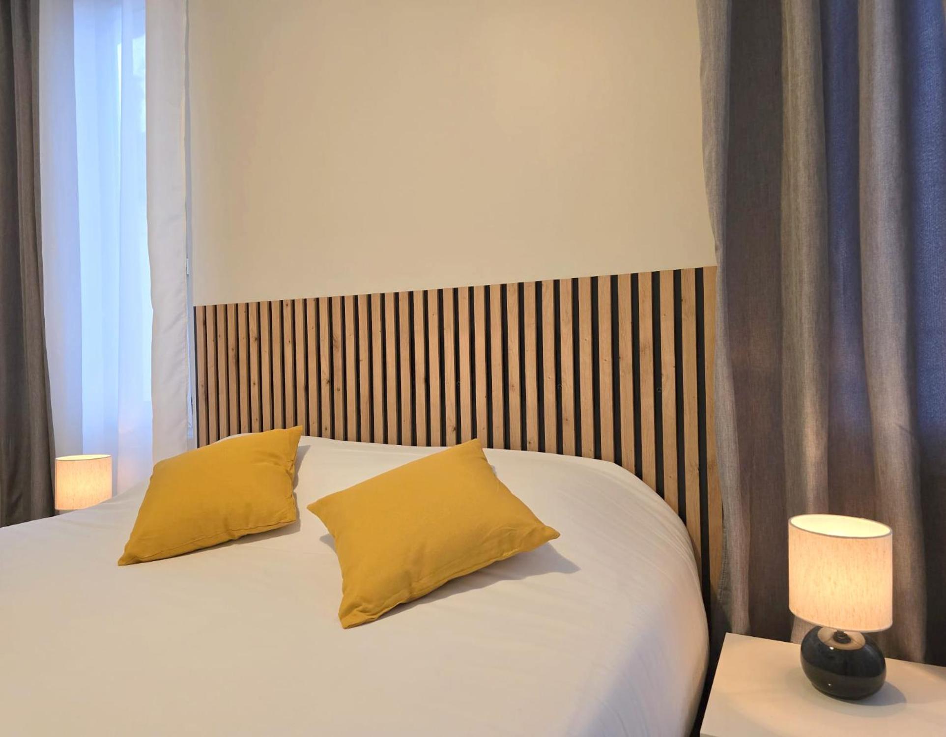 Trianon Saint Ouen Hotel Bagian luar foto